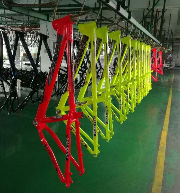 26er Dirt Jump 4x Bike Frame Red Color Aluminum Alloy 6061 Customized Painting