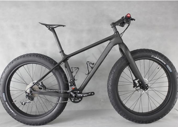 Black Carbon Fiber Custom Made Bike Frames Internal Cable Routing 26 Inch